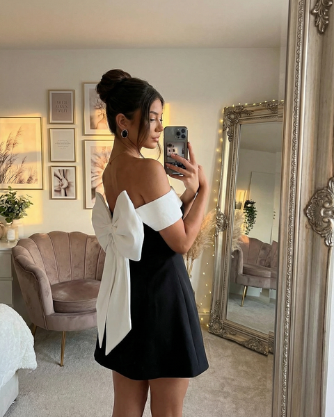 Get 50% Off On The Luvia Ribbon Mini 💞
